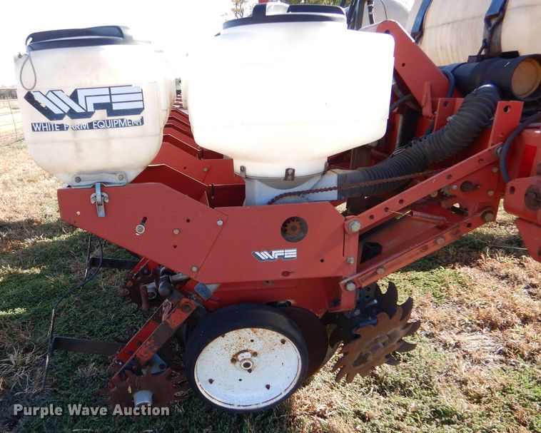 image for item LU9760 White 5100  planter