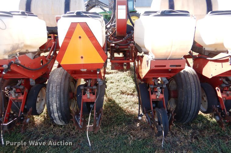 image for item LU9760 White 5100  planter