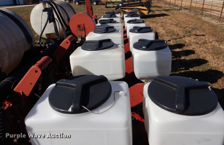 image for item LU9760 White 5100  planter