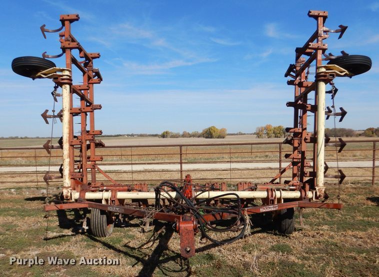 image for item LU9762 Krause  field cultivator