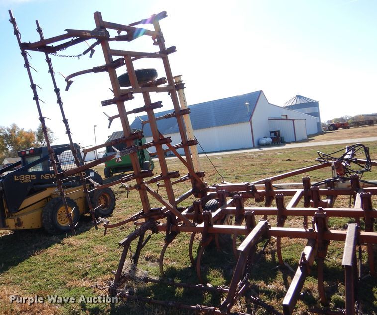 image for item LU9762 Krause  field cultivator