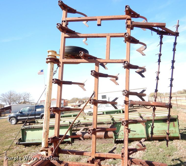 image for item LU9762 Krause  field cultivator