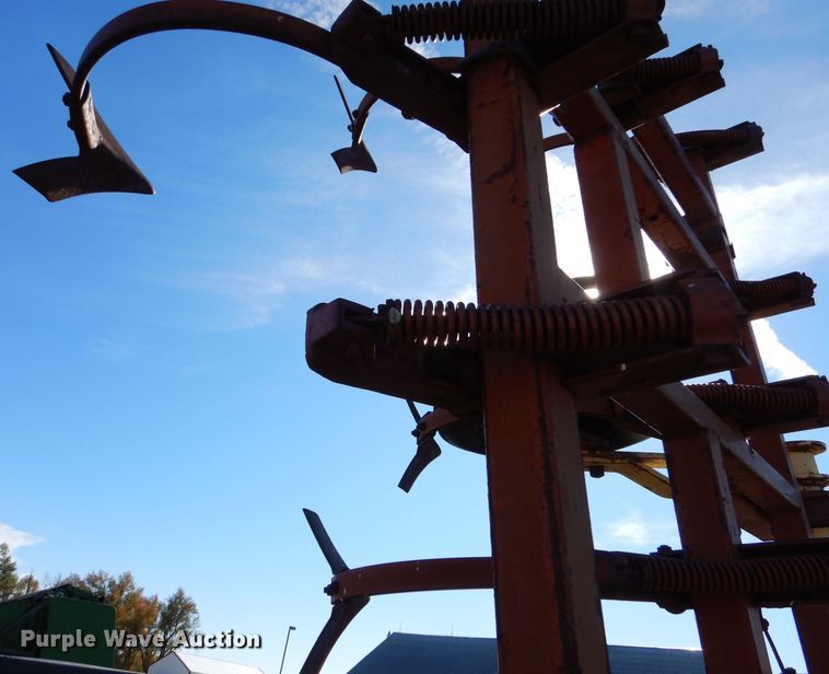 image for item LU9762 Krause  field cultivator