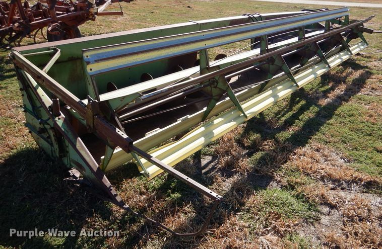 image for item LU9763 John Deere  rigid head