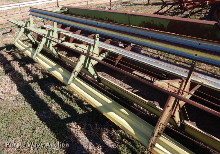 image for item LU9763 John Deere  rigid head