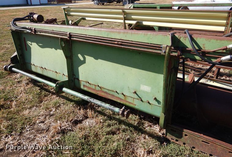 image for item LU9763 John Deere  rigid head