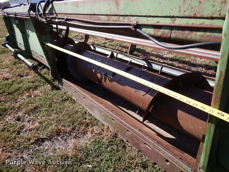 image for item LU9763 John Deere  rigid head