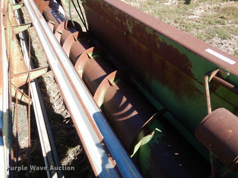 image for item LU9763 John Deere  rigid head