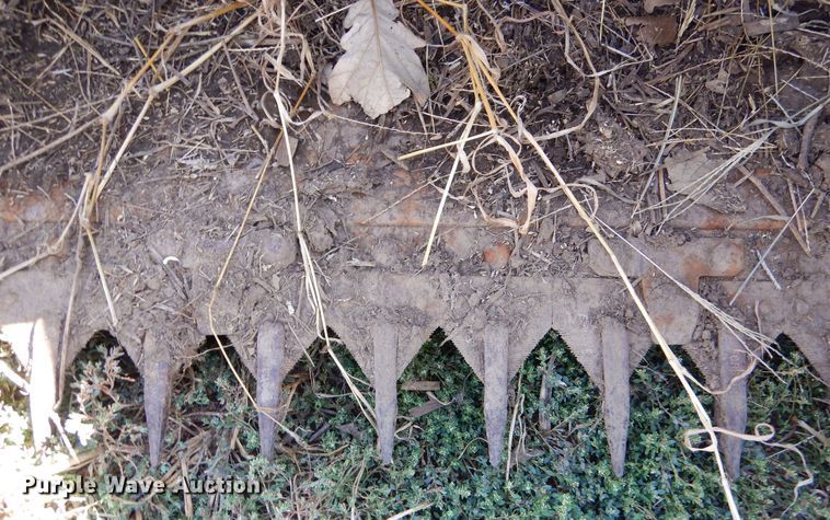 image for item LU9763 John Deere  rigid head