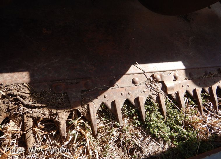 image for item LU9763 John Deere  rigid head