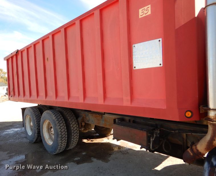 image for item LU9769 1987 Ford L9000  grain truck