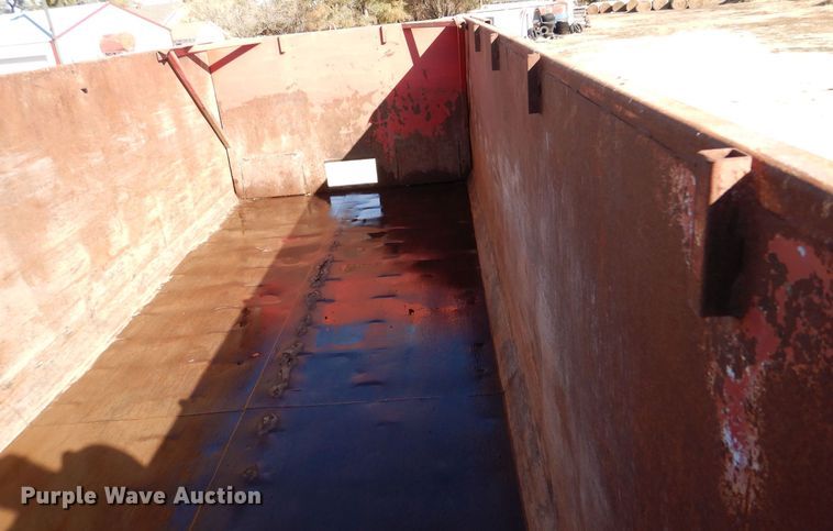 image for item LU9769 1987 Ford L9000  grain truck