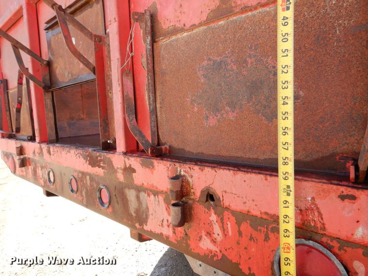 image for item LU9769 1987 Ford L9000  grain truck