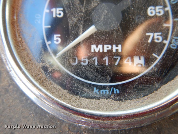 image for item LU9769 1987 Ford L9000  grain truck