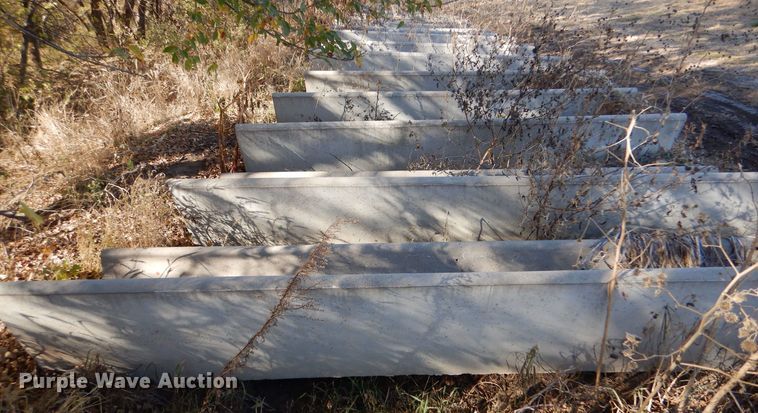 image for item LU9773 (20) concrete feed bunks