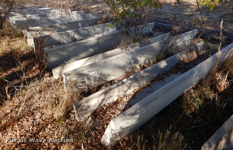 image for item LU9773 (20) concrete feed bunks