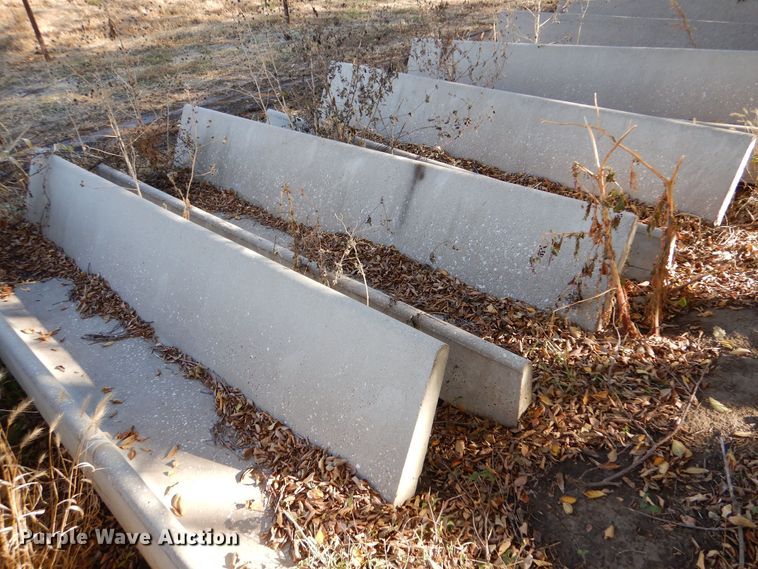 image for item LU9773 (20) concrete feed bunks