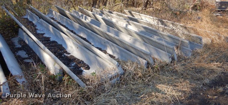 image for item LU9774 (7) concrete feed bunks