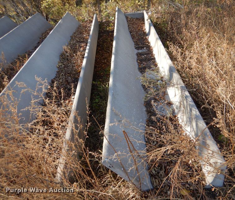 image for item LU9774 (7) concrete feed bunks