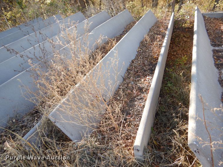 image for item LU9774 (7) concrete feed bunks