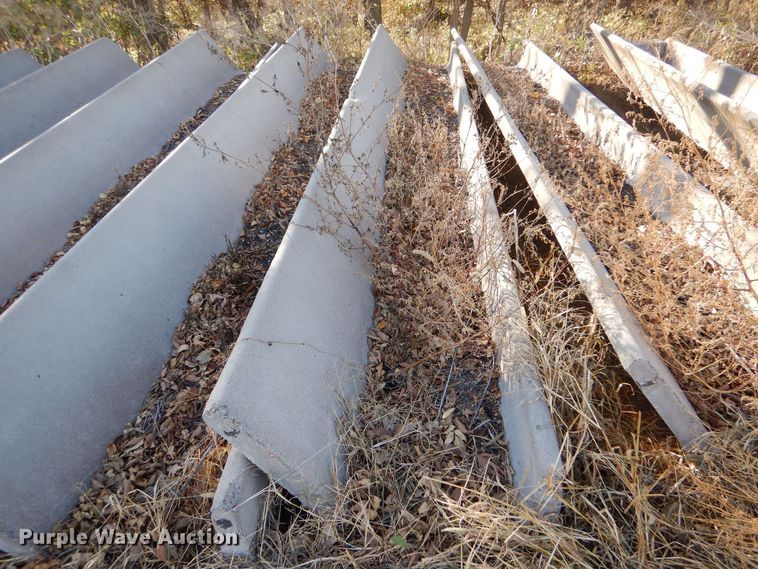 image for item LU9774 (7) concrete feed bunks