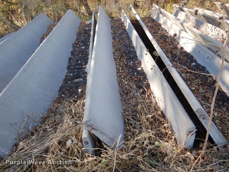 image for item LU9774 (7) concrete feed bunks