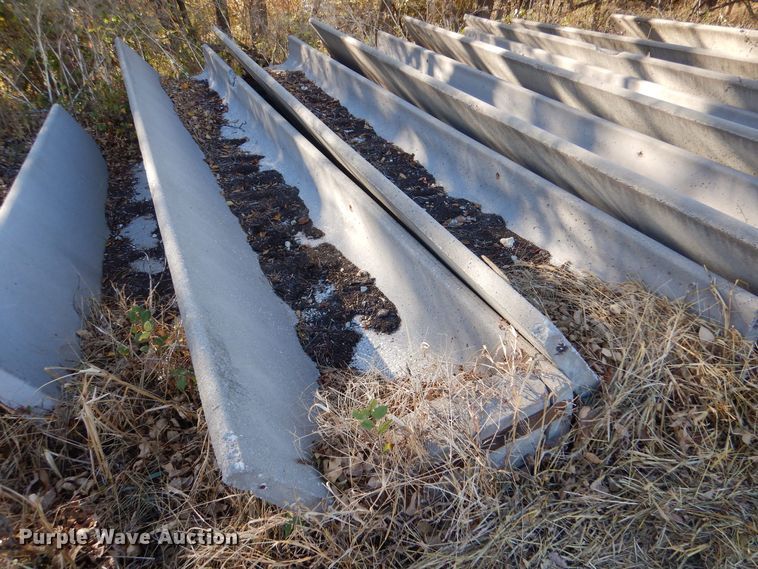 image for item LU9774 (7) concrete feed bunks