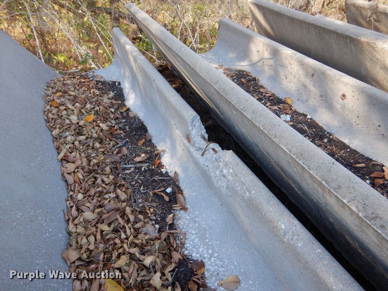 image for item LU9774 (7) concrete feed bunks