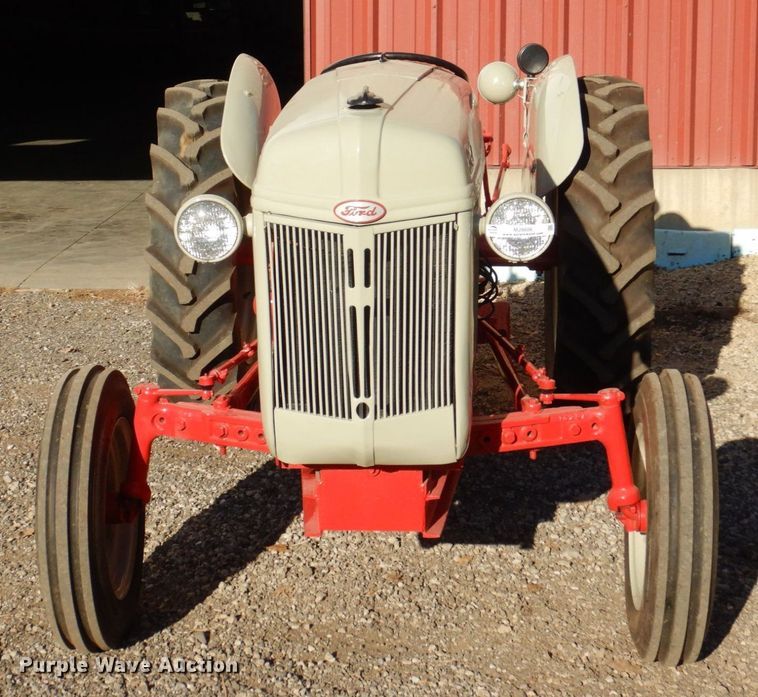 image for item MJ9806 1947 Ford 8N  tractor