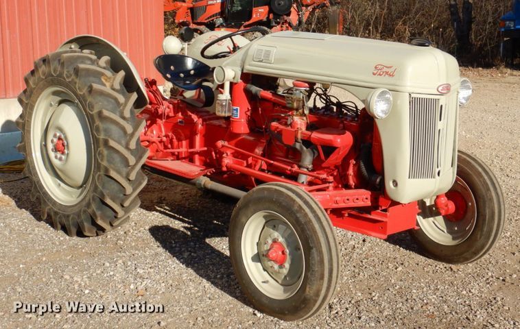 image for item MJ9806 1947 Ford 8N  tractor