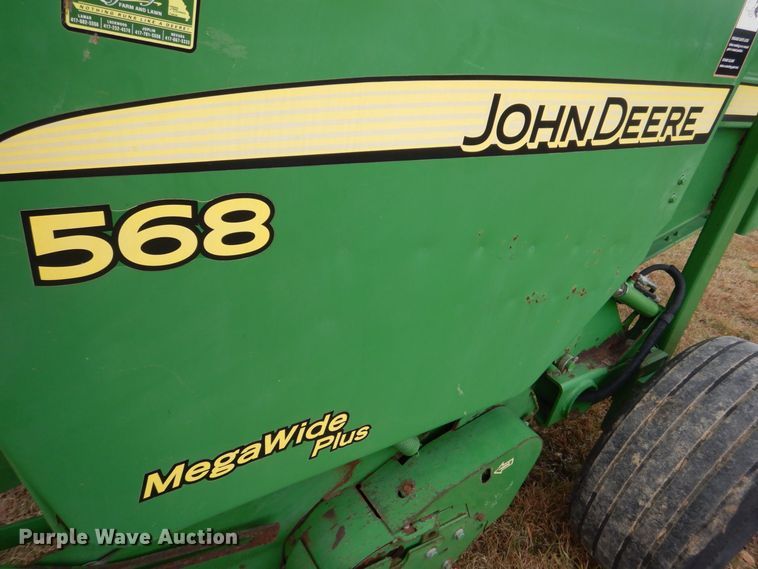 image for item MJ9825 2007 John Deere 568  round baler