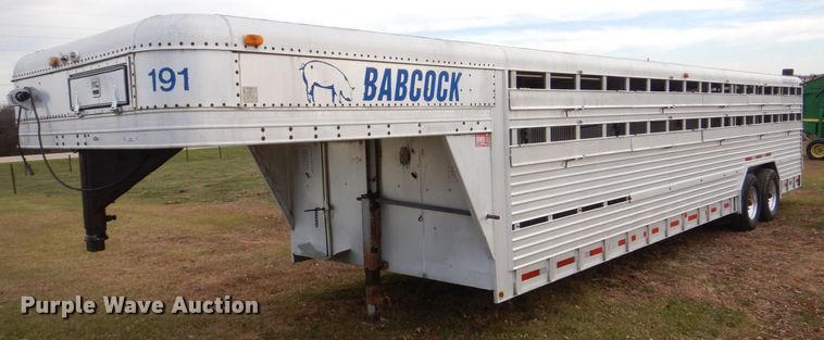 image for item MJ9826 1991 Featherlite G-2352  livestock trailer