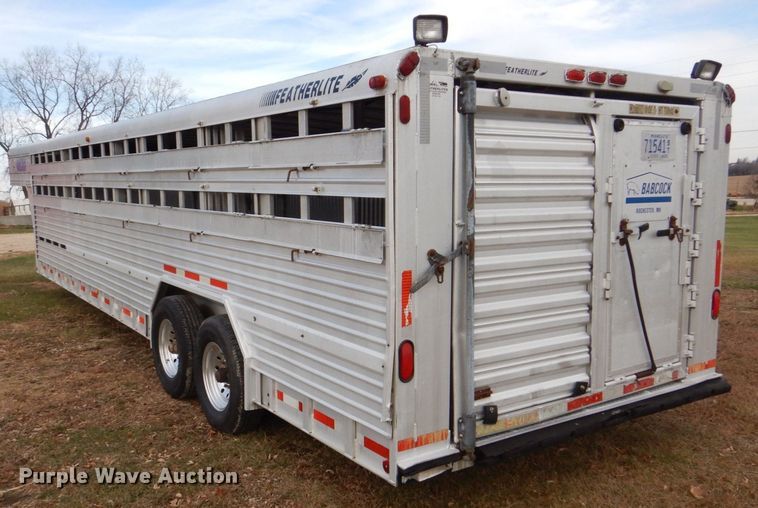 image for item MJ9826 1991 Featherlite G-2352  livestock trailer