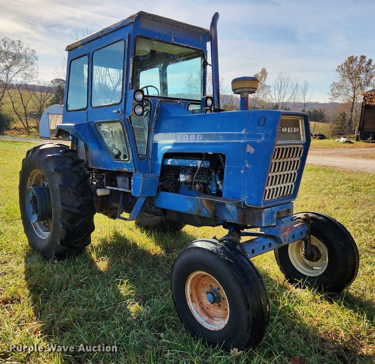 image for item MK9497 1968 Ford 8000  tractor