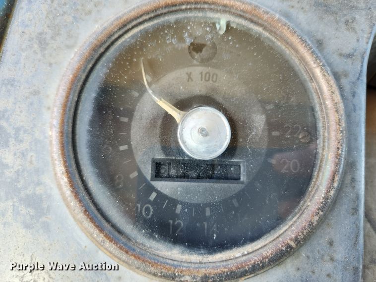 image for item MK9497 1968 Ford 8000  tractor