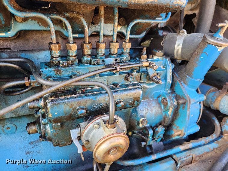 image for item MK9497 1968 Ford 8000  tractor