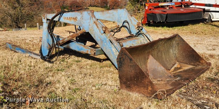 image for item MK9497 1968 Ford 8000  tractor