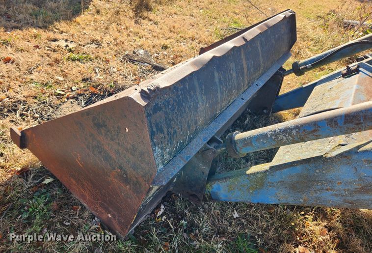 image for item MK9497 1968 Ford 8000  tractor