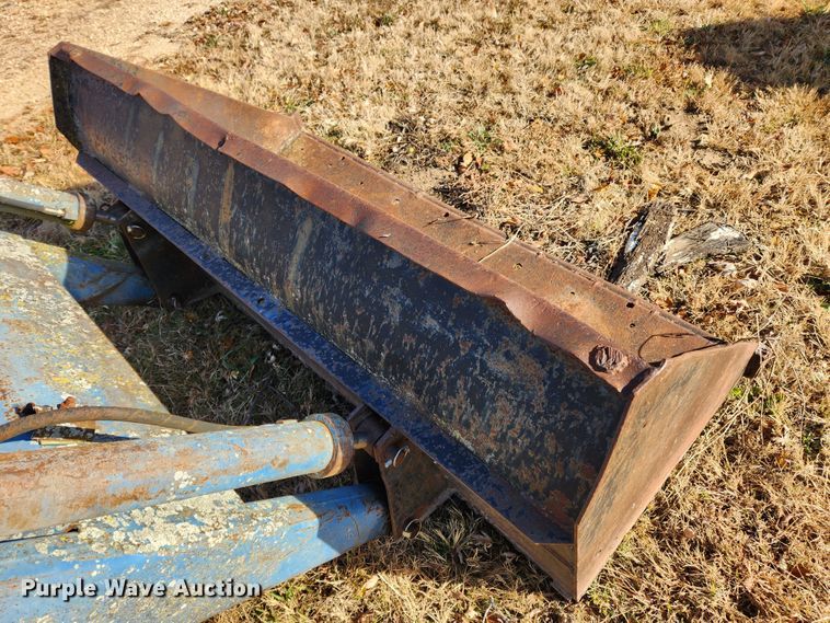 image for item MK9497 1968 Ford 8000  tractor