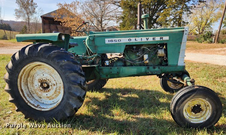 image for item MK9498 1967 Oliver 1650  tractor