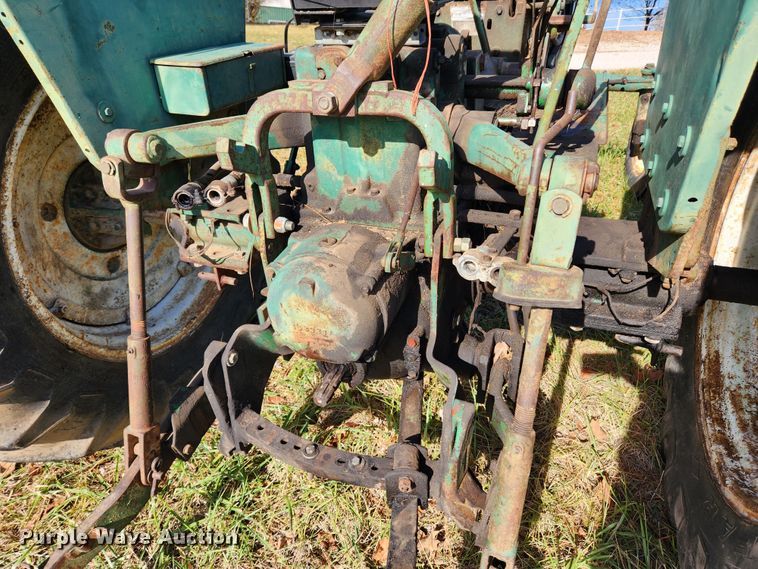 image for item MK9498 1967 Oliver 1650  tractor