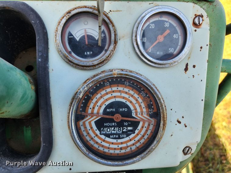 image for item MK9498 1967 Oliver 1650  tractor