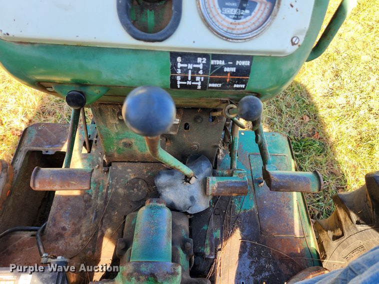 image for item MK9498 1967 Oliver 1650  tractor