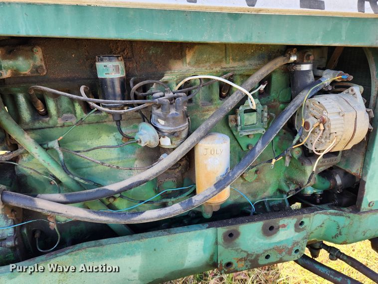 image for item MK9498 1967 Oliver 1650  tractor