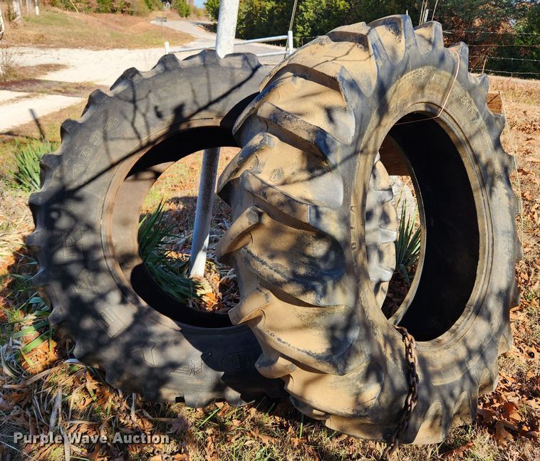 image for item MK9498 1967 Oliver 1650  tractor