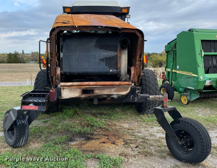 image for item MR9497 2002 Hesston 8550S  windrower