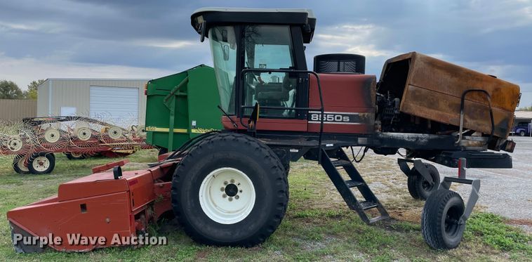image for item MR9497 2002 Hesston 8550S  windrower