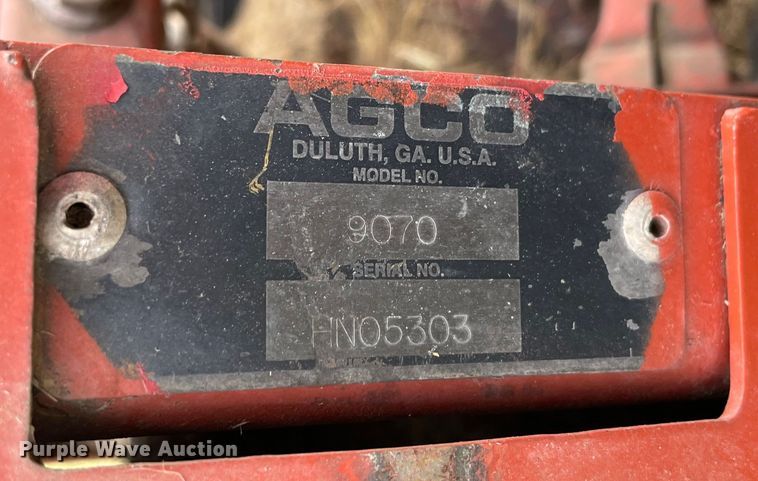 image for item MR9497 2002 Hesston 8550S  windrower