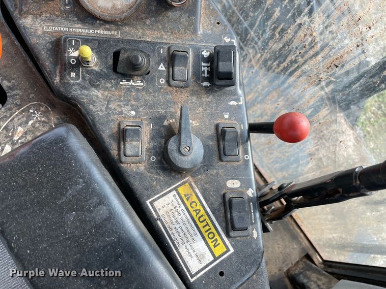 image for item MR9497 2002 Hesston 8550S  windrower