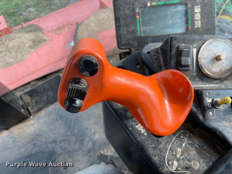 image for item MR9497 2002 Hesston 8550S  windrower